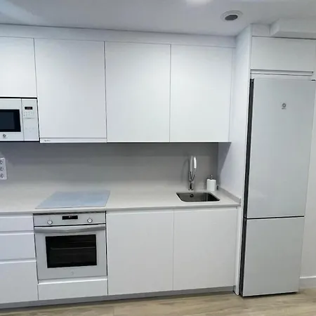 Albareda 83 Apartament *